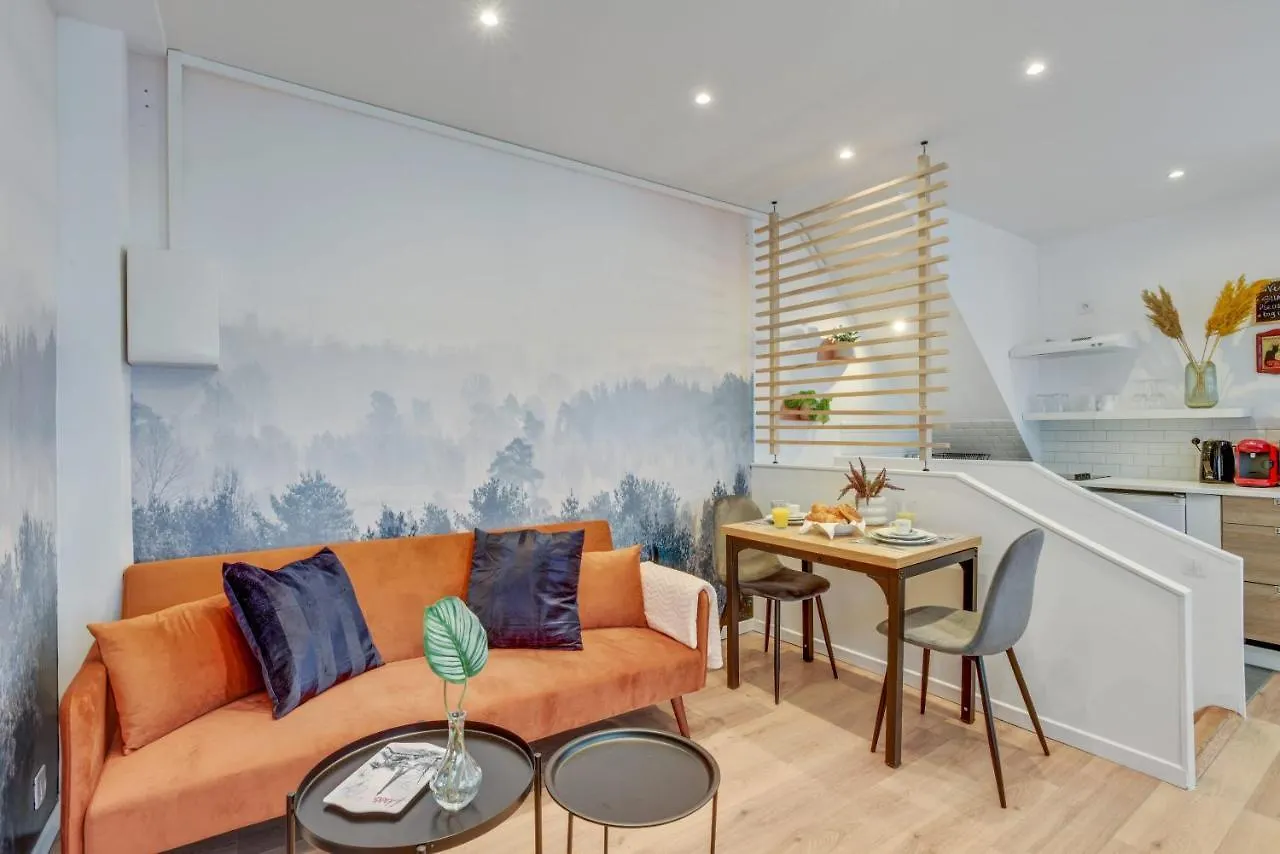 Well Decorated One Bedroom Aprtment In Heat Of Paris, Short Walk To Palais Garnier ,